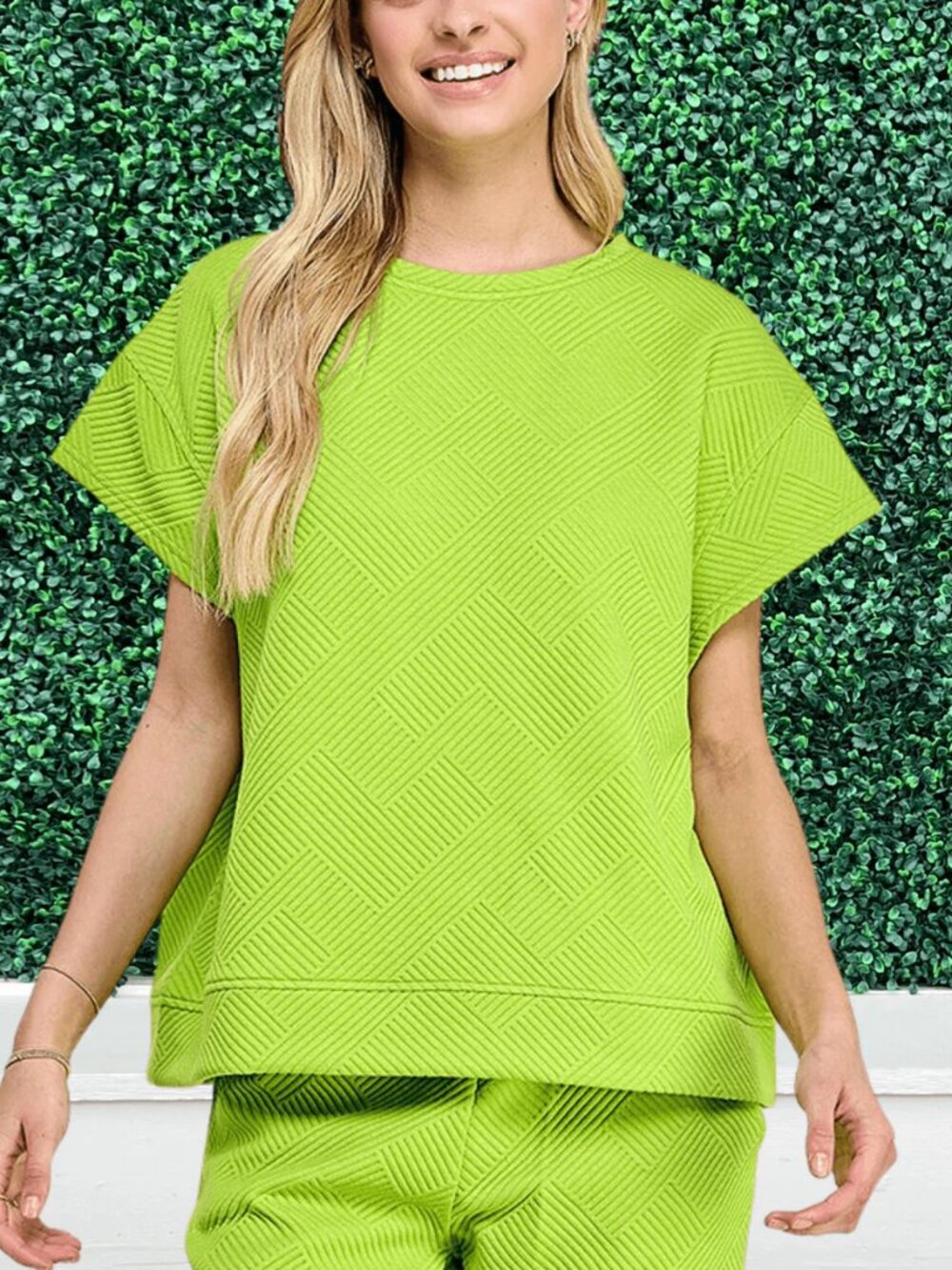 SEE AND BE SEEN Holley Textured Set